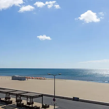 Les Romarins By Interhome Lejlighed