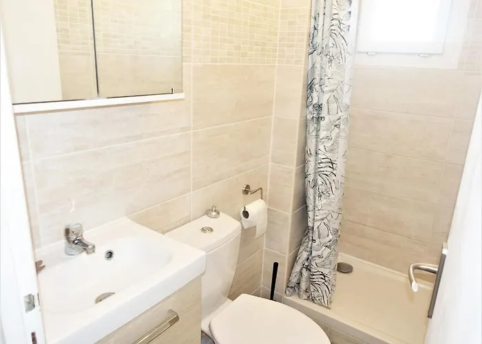 Les Romarins By Interhome *